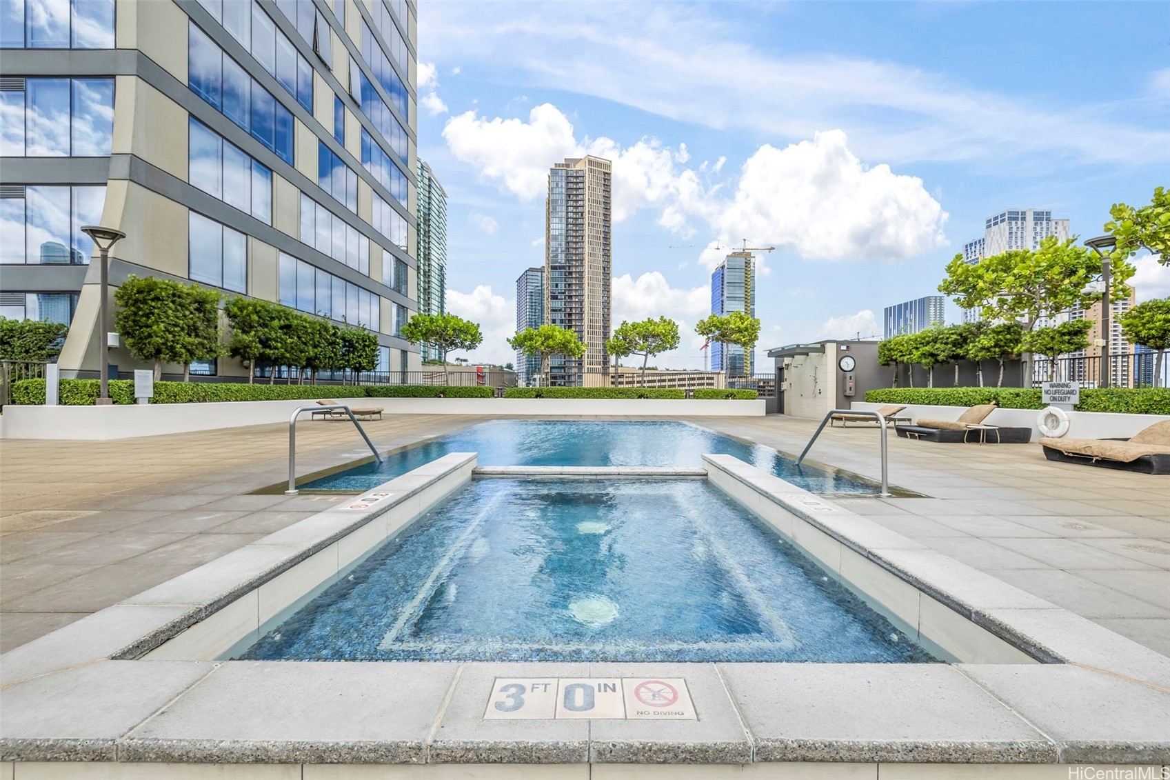 1009 Kapiolani Boulevard 2404