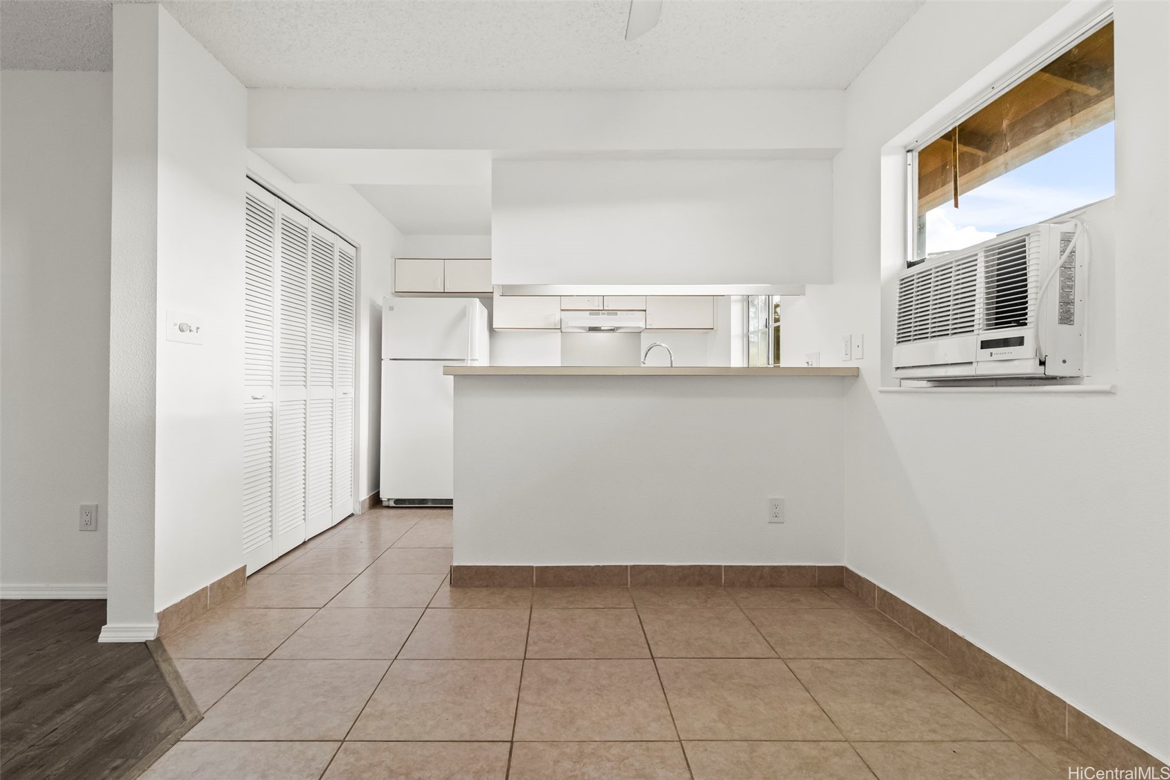 91-1008 Makaaloa Street 3E