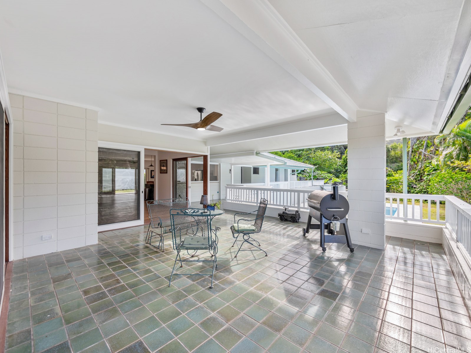969 Auloa Road