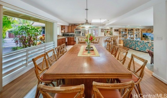 294 Awakea Road