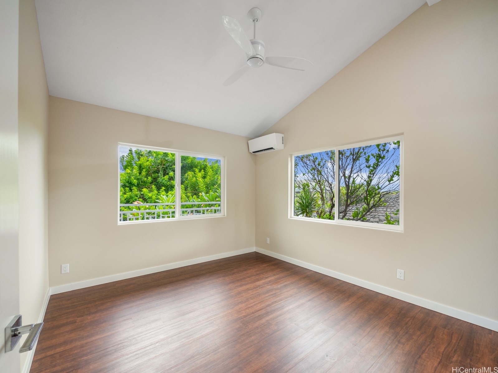 6601 Hawaii Kai Drive