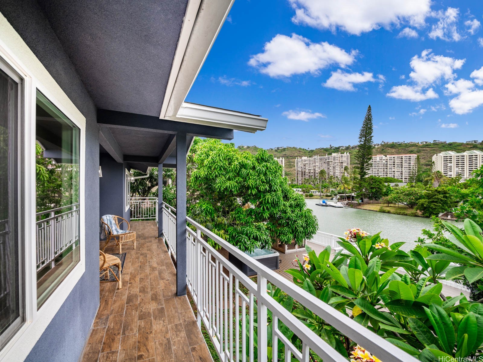 6601 Hawaii Kai Drive
