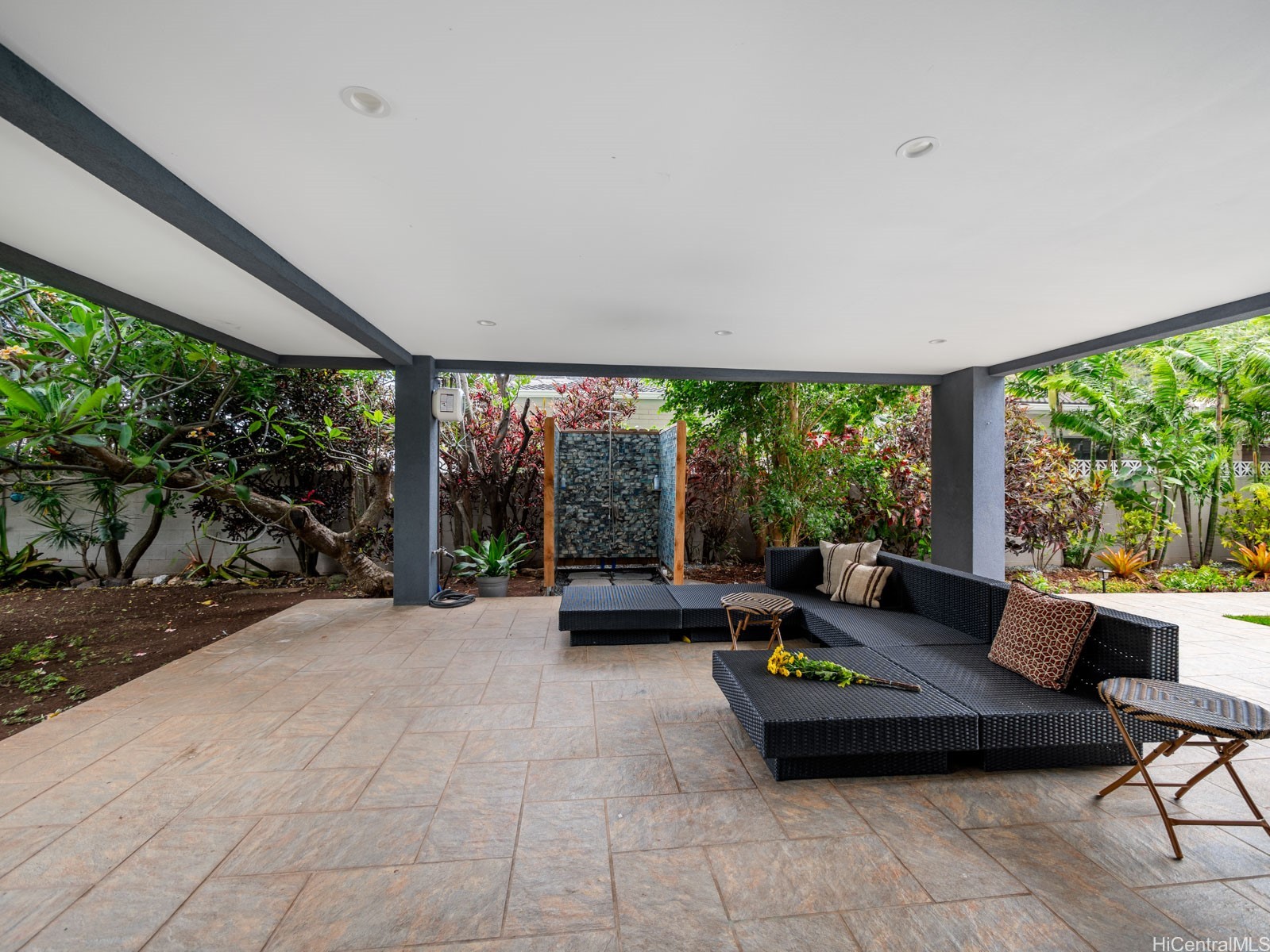 6601 Hawaii Kai Drive