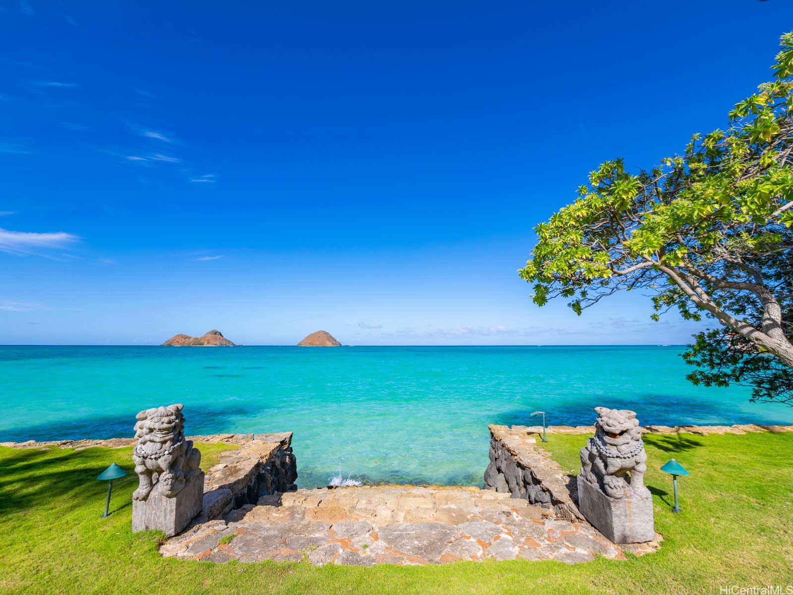 1586 Mokulua Drive Kailua HI
