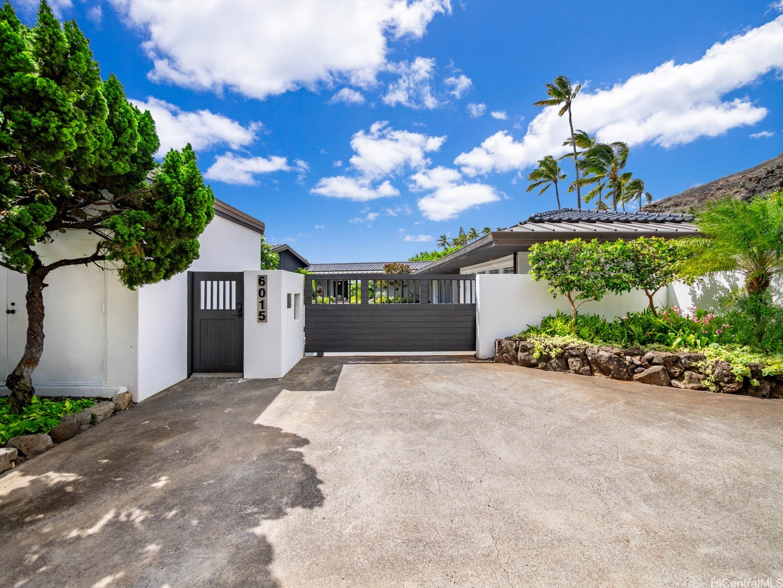 6015 Kalanianaole Highway