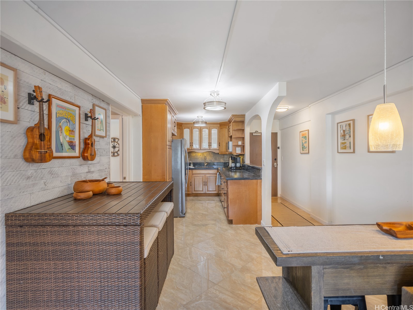 303 Liliuokalani Avenue 1104