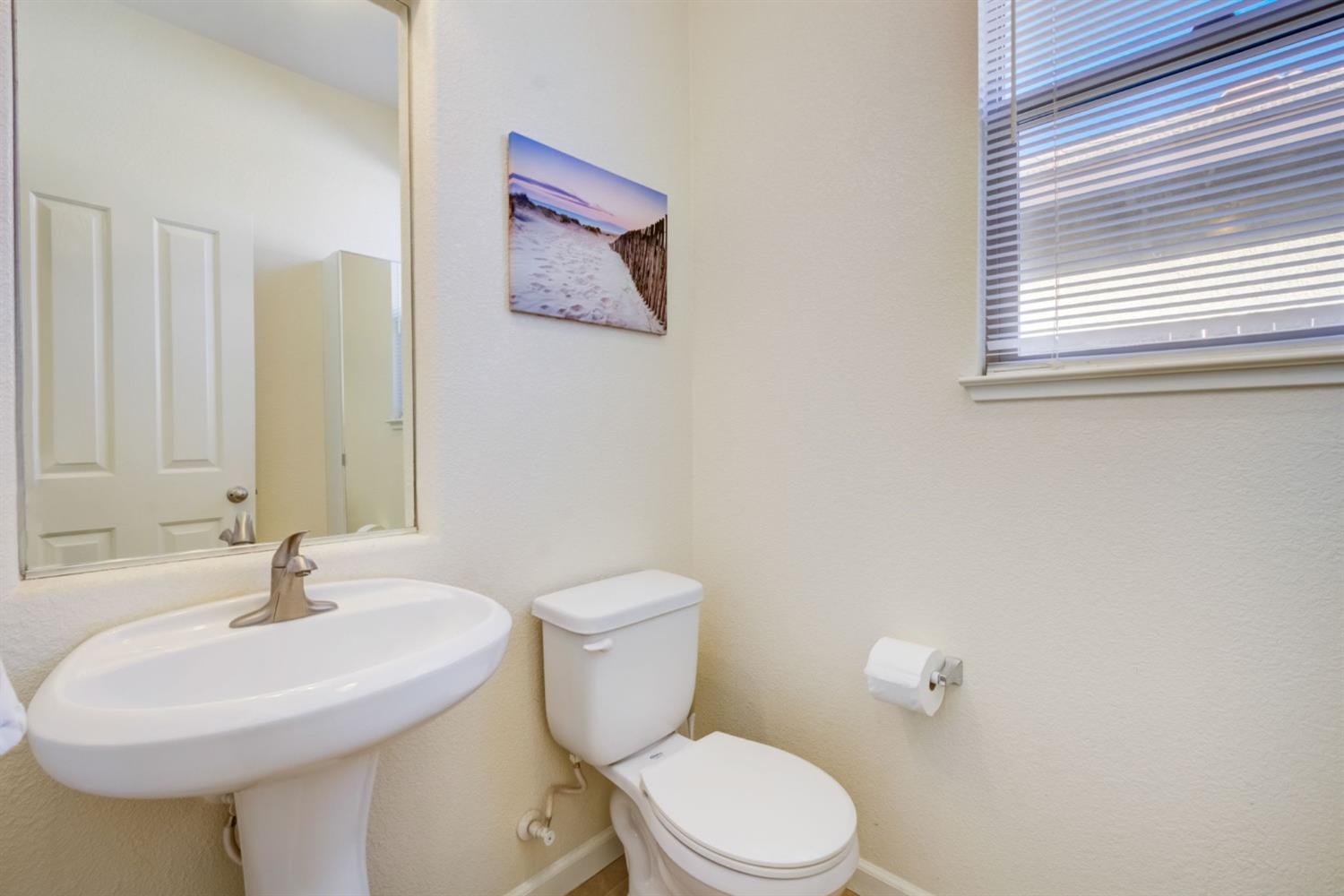 580 W Castle Oaks Drive