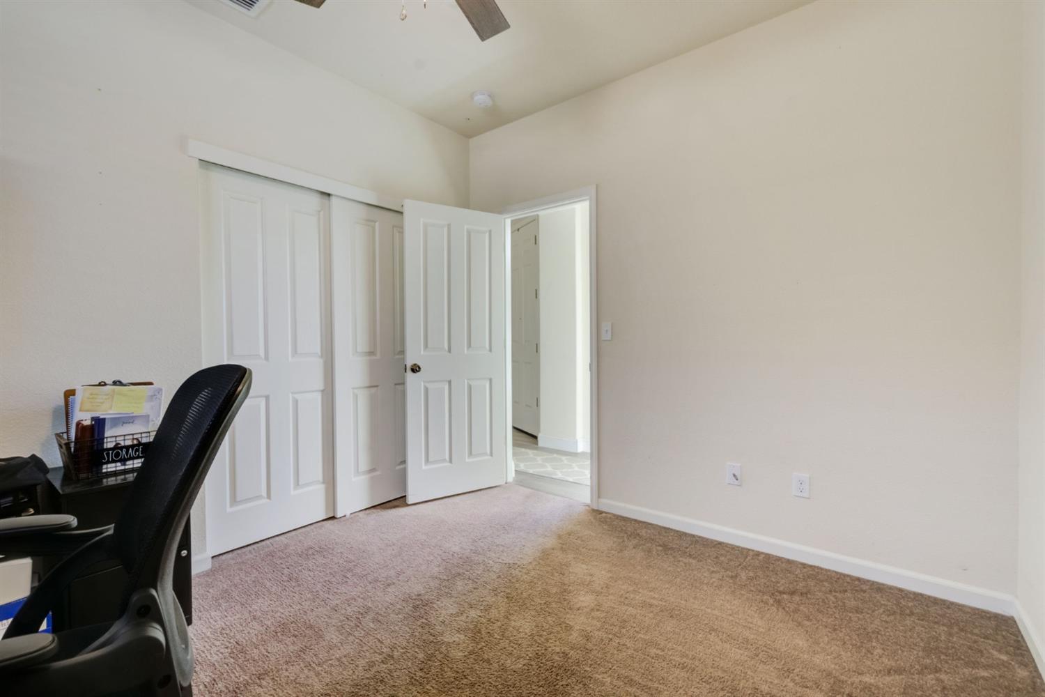 580 W Castle Oaks Drive