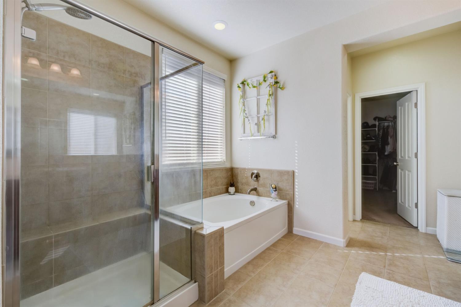 580 W Castle Oaks Drive