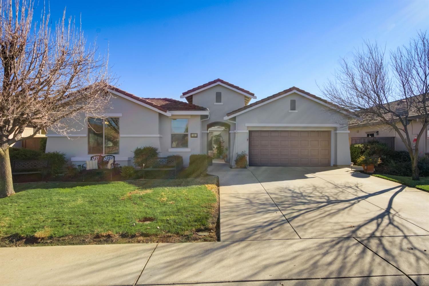 580 W Castle Oaks Drive