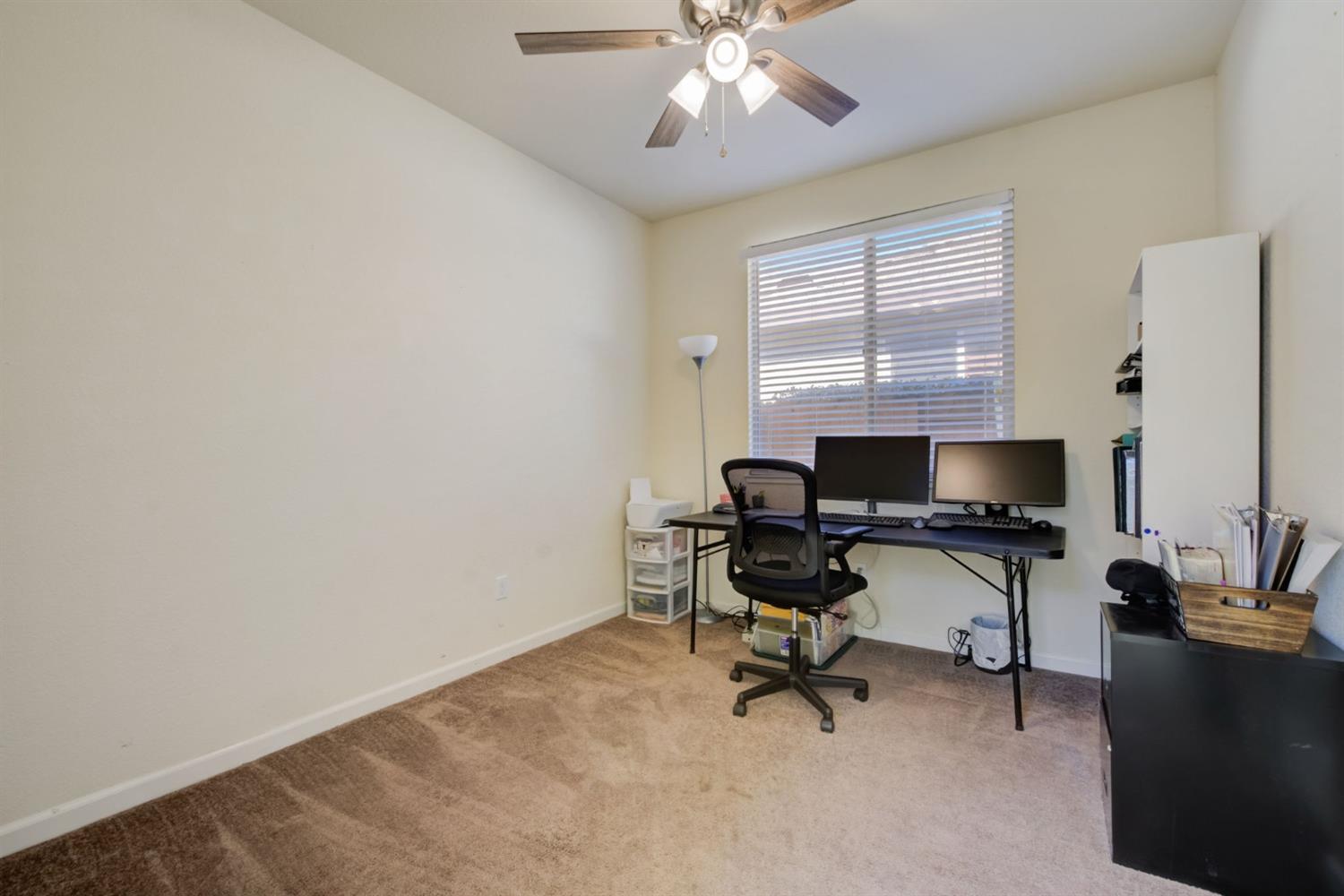 580 W Castle Oaks Drive