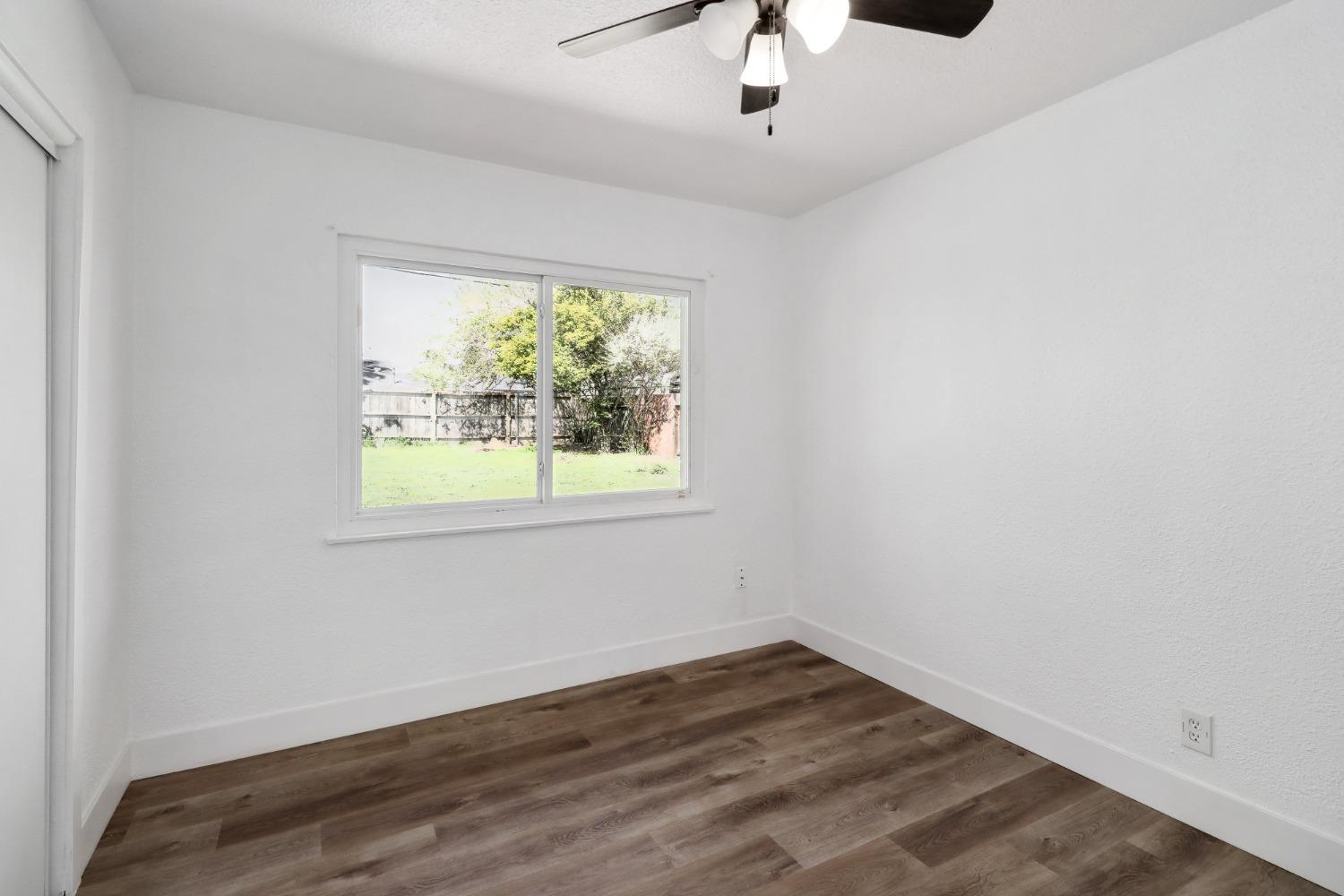 701 Las Palmas Avenue