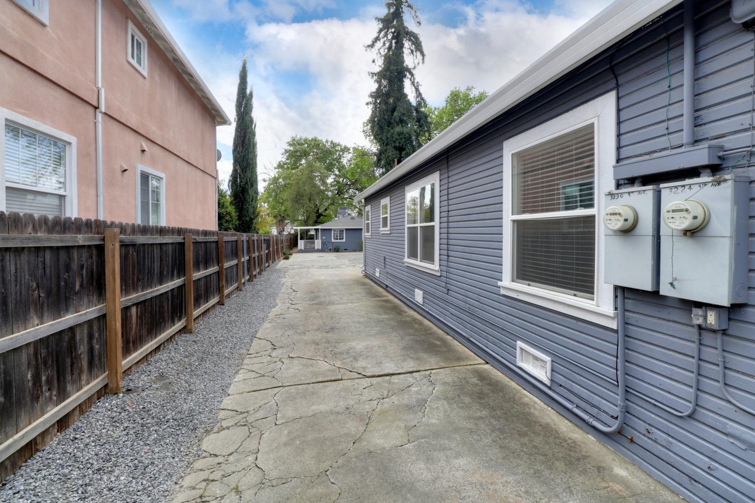 3224 3230 9th Avenue