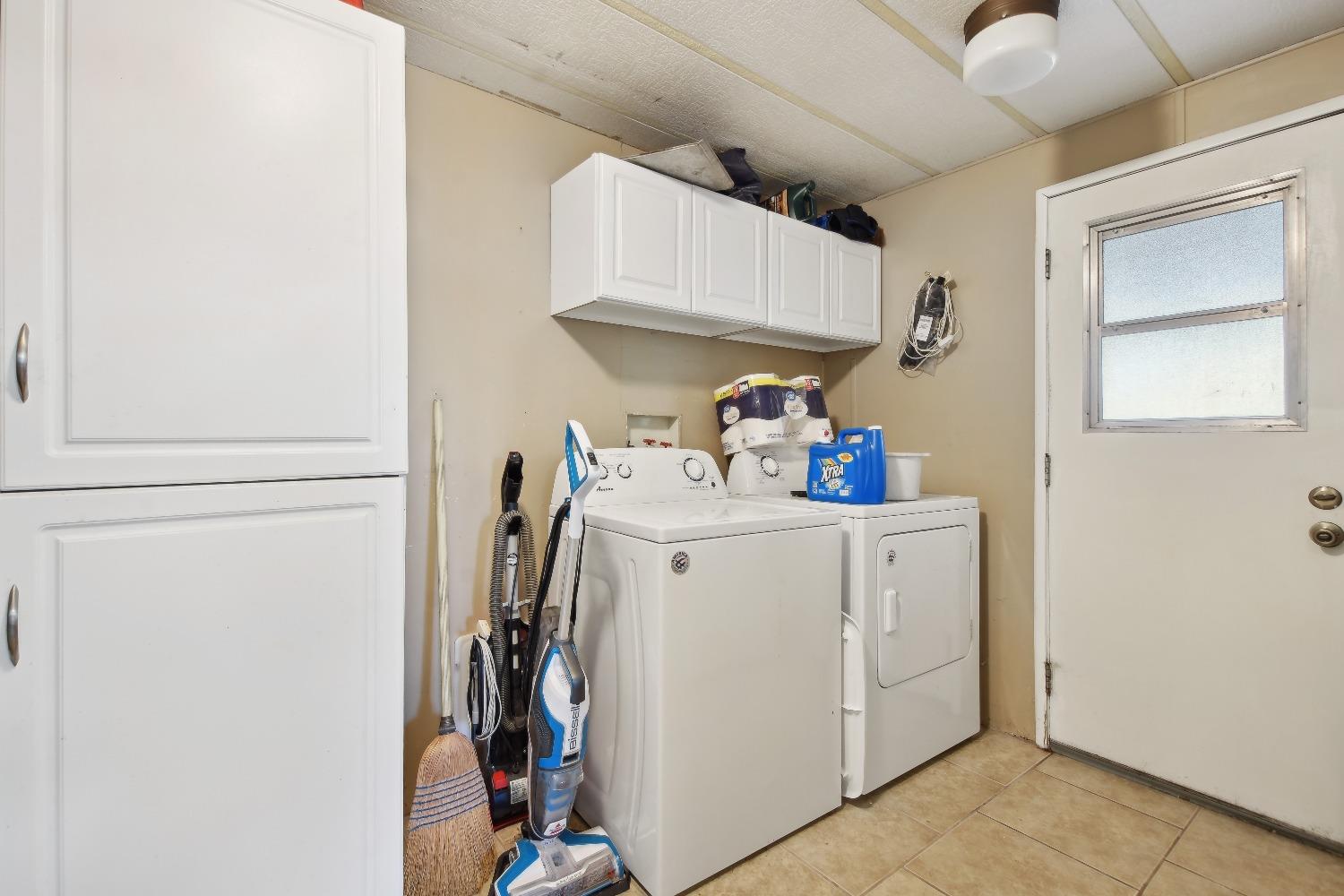 6600 Grosse Point Court 601