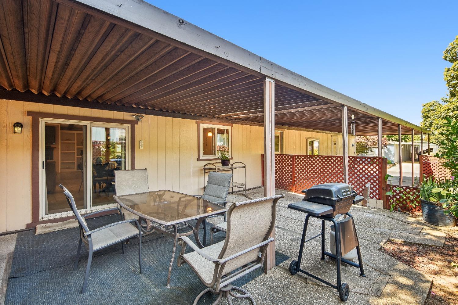 6600 Grosse Point Court 601