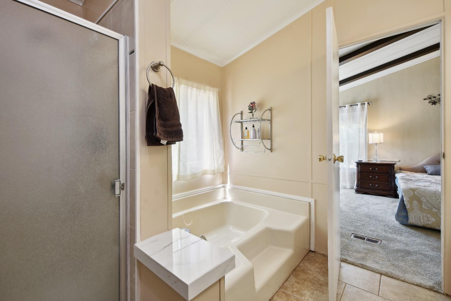 6600 Grosse Point Court 601