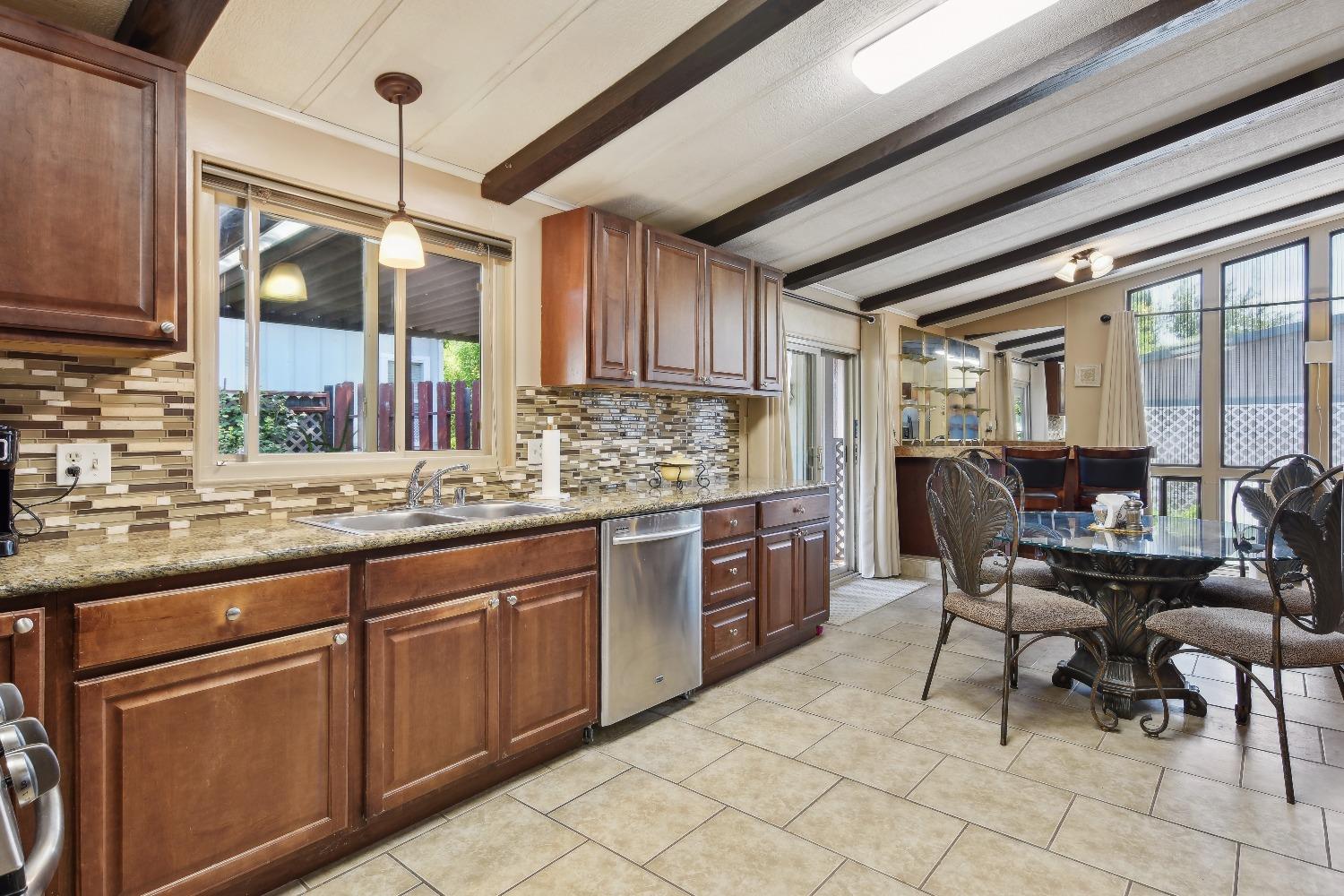 6600 Grosse Point Court 601