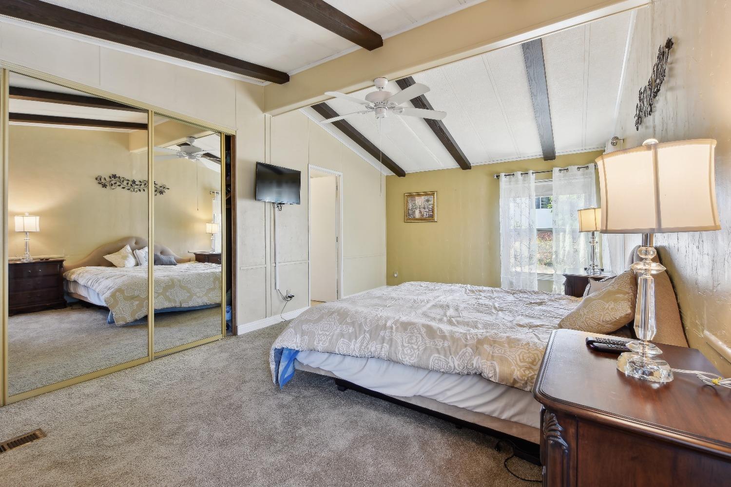 6600 Grosse Point Court 601