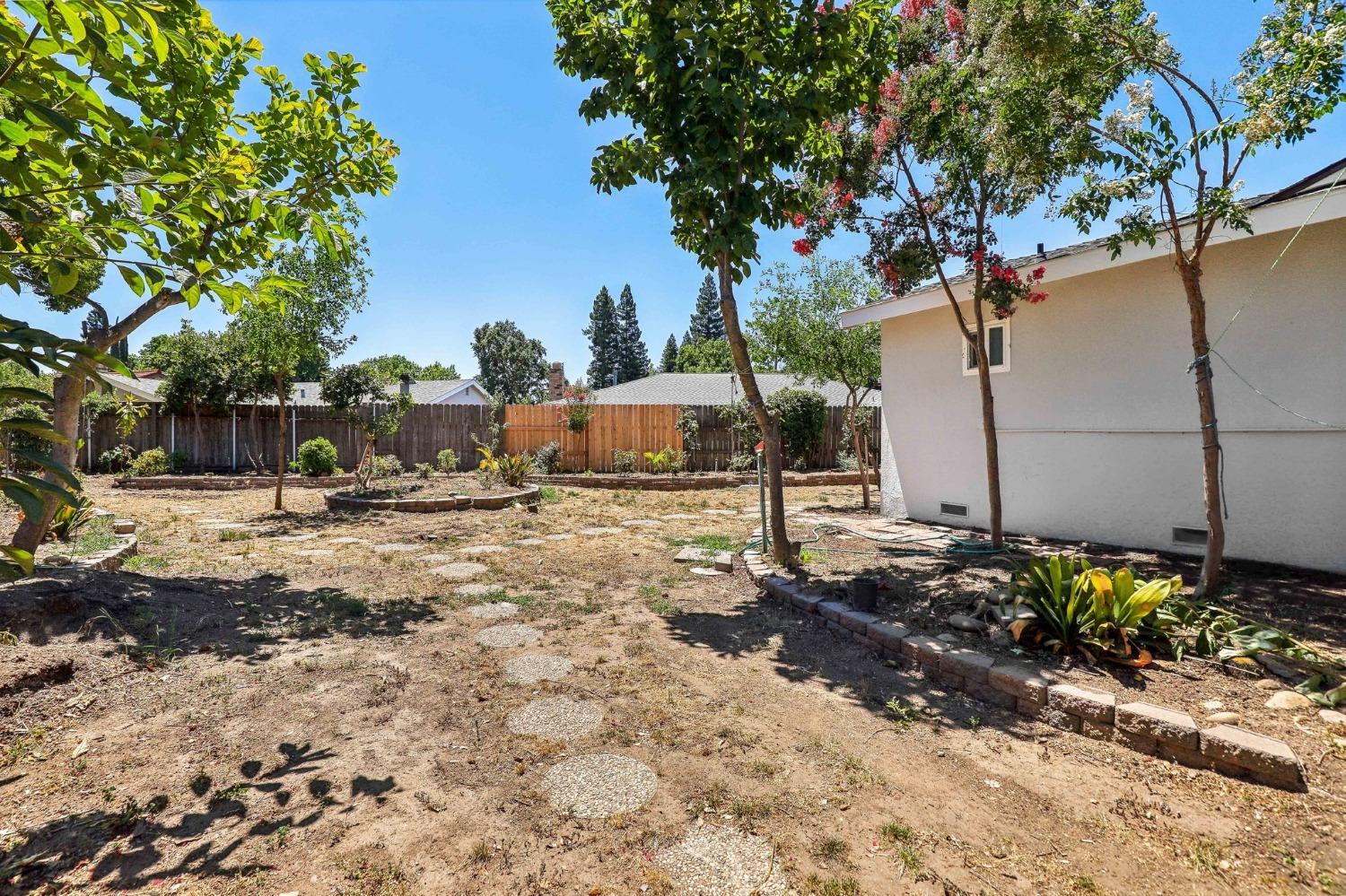 2279 El Cejo Circle
