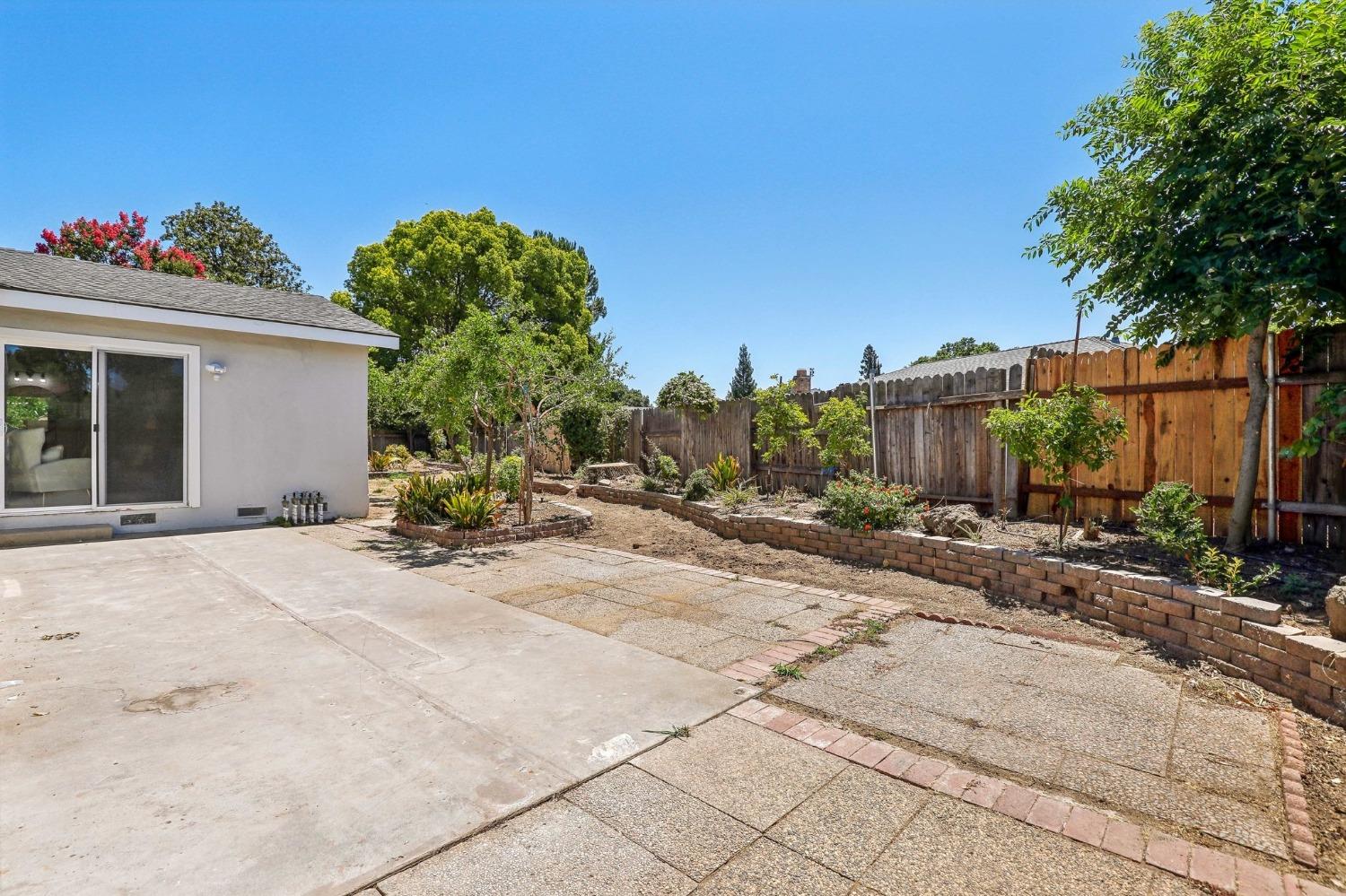2279 El Cejo Circle