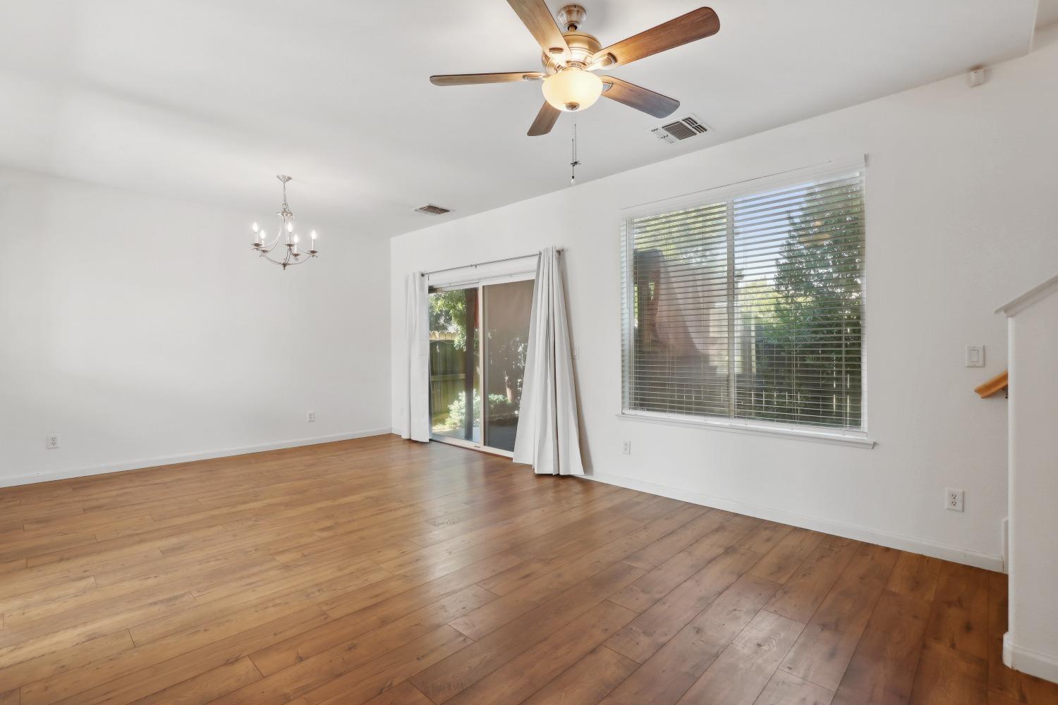 4386 Mount Kisco Way