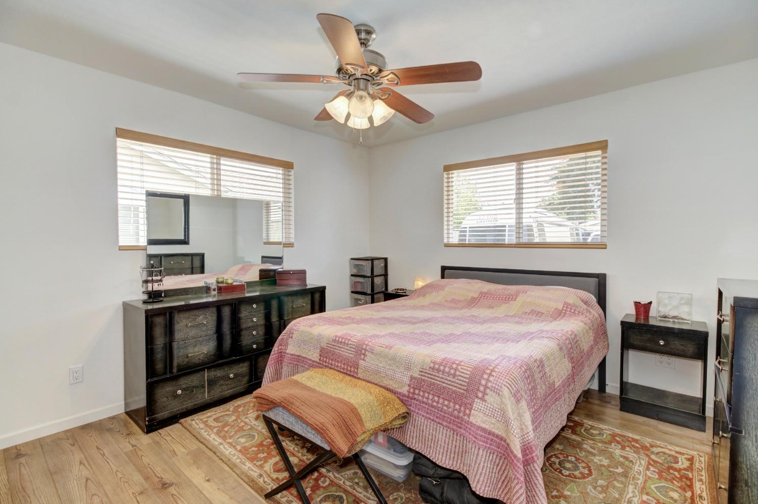 9658 Eisenbeisz Street