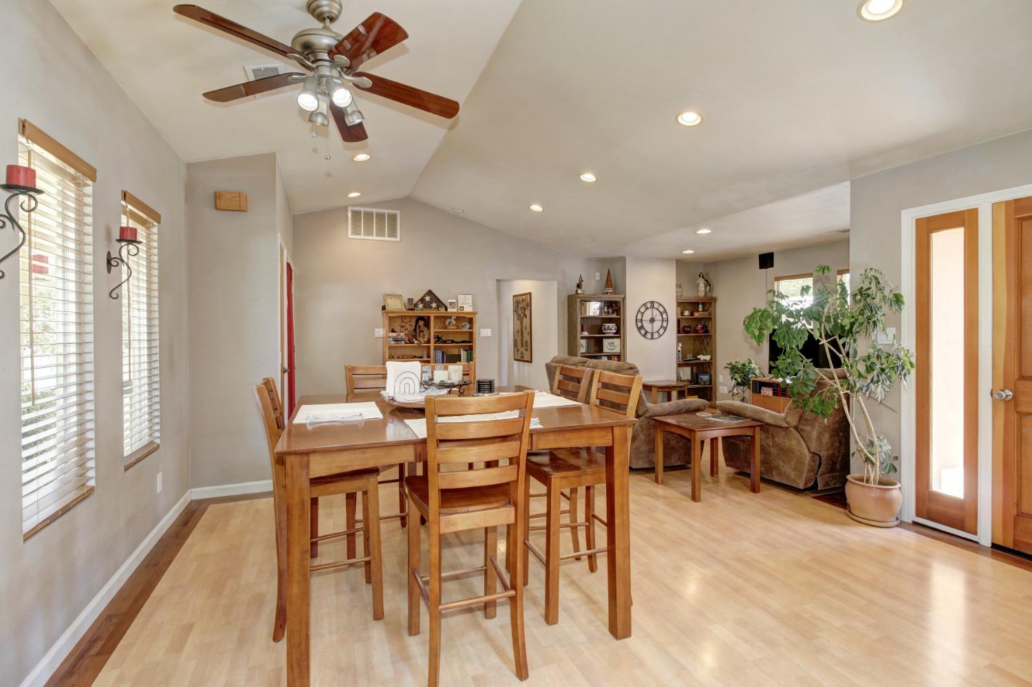 9658 Eisenbeisz Street