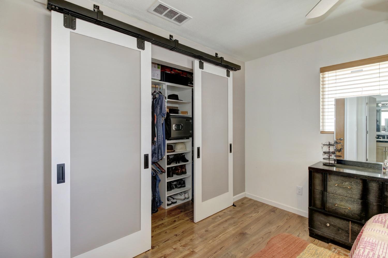 9658 Eisenbeisz Street