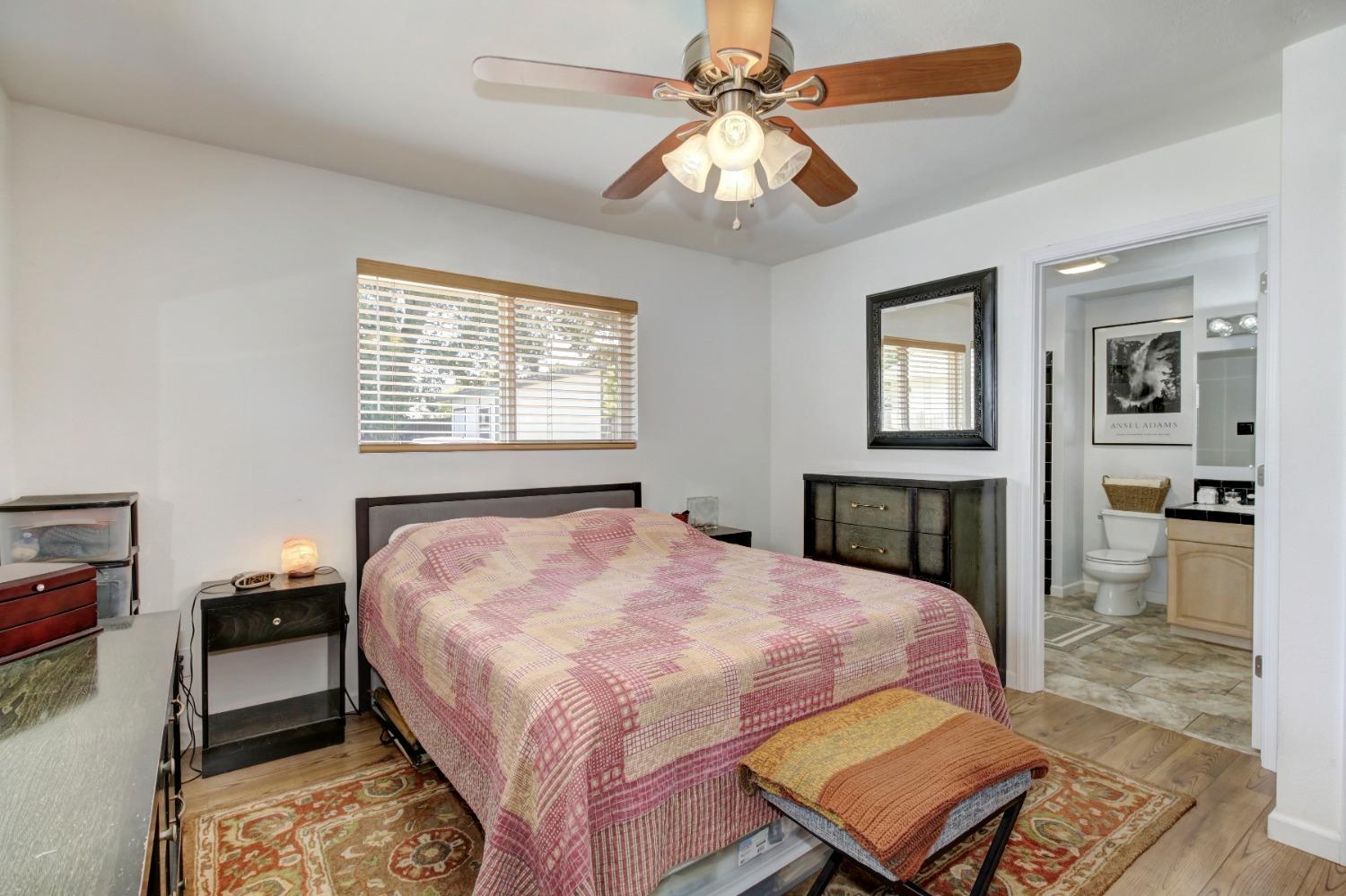 9658 Eisenbeisz Street