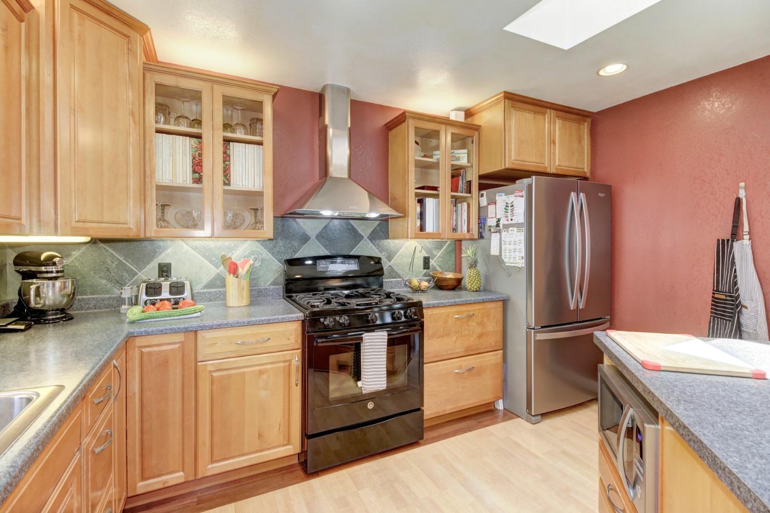 9658 Eisenbeisz Street