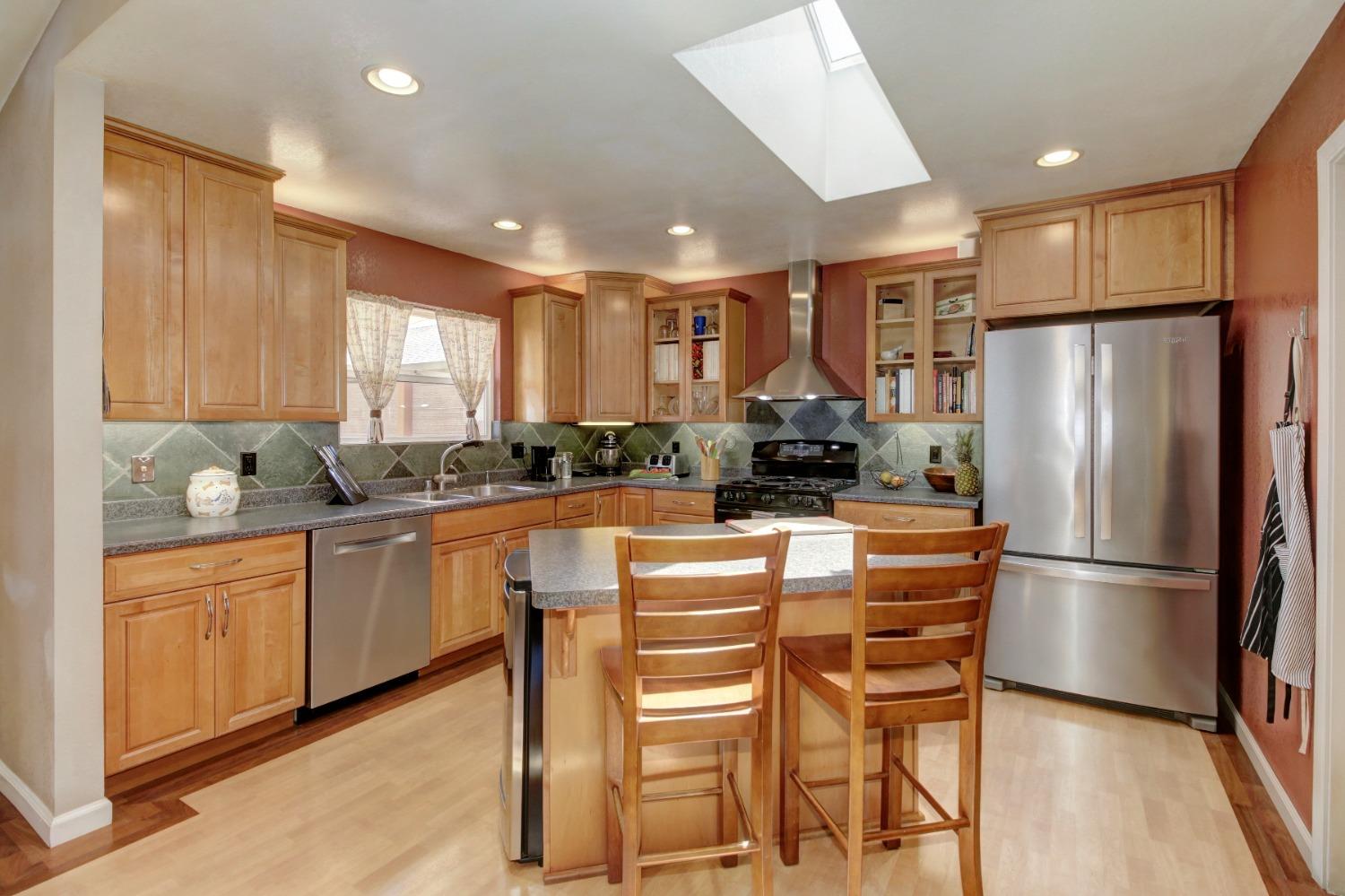 9658 Eisenbeisz Street