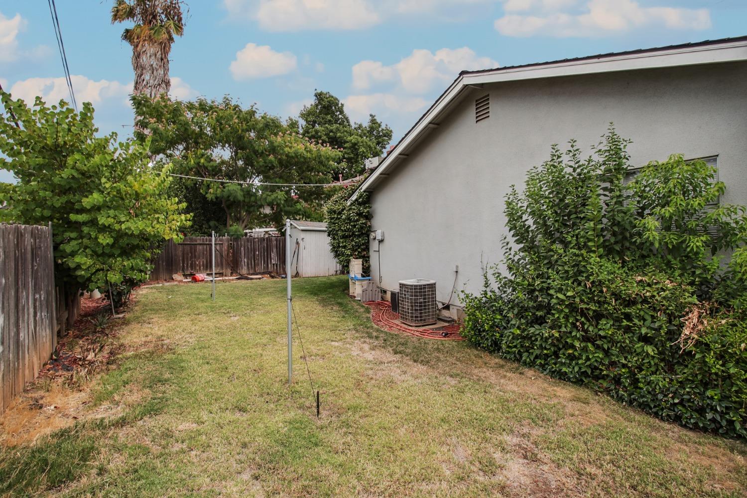 10105 La Gloria Way