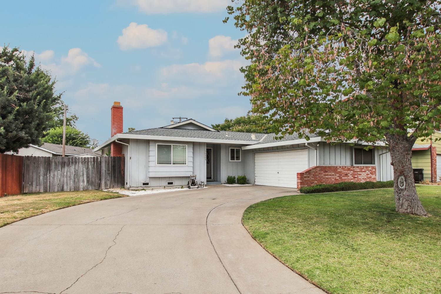 10105 La Gloria Way