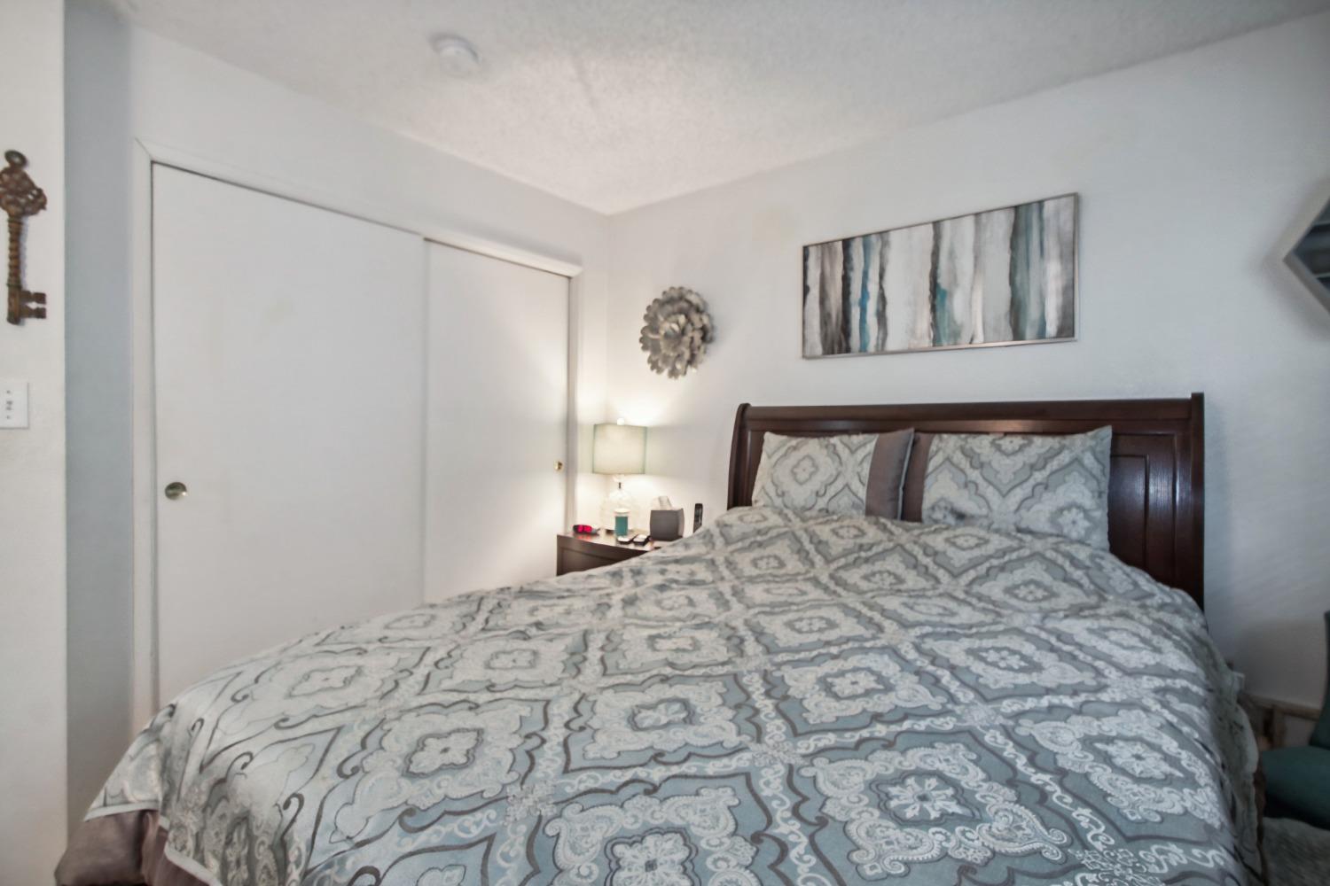 10105 La Gloria Way