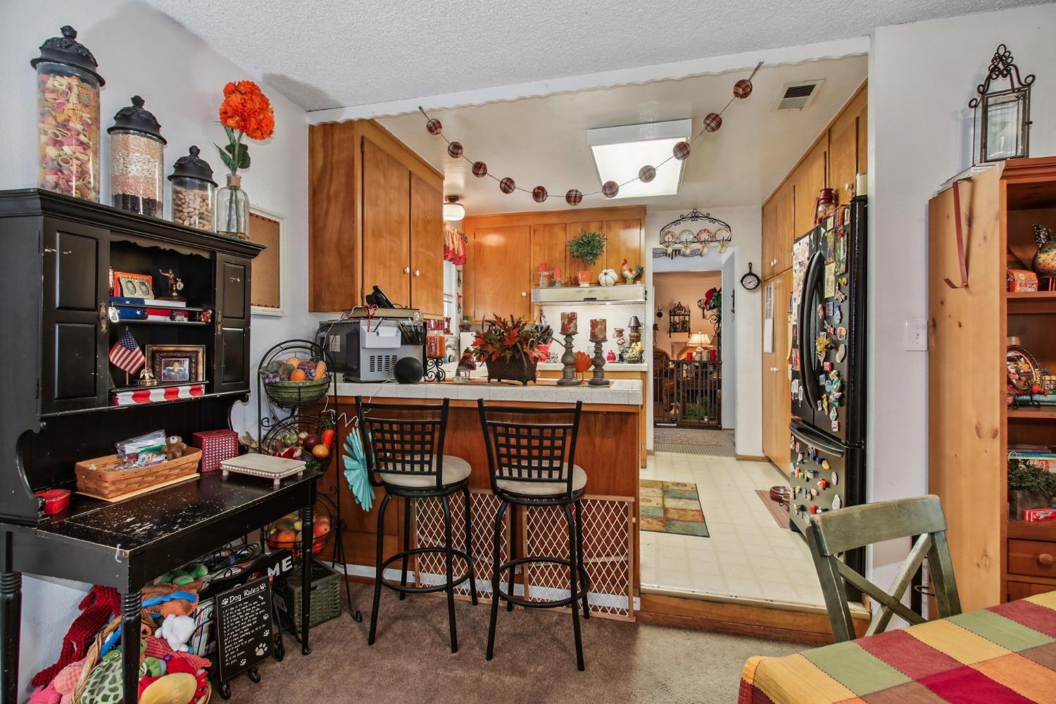 10105 La Gloria Way