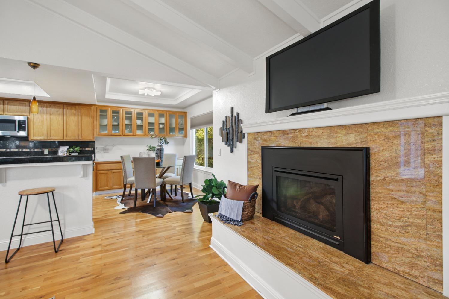 106 River Ridge Court
