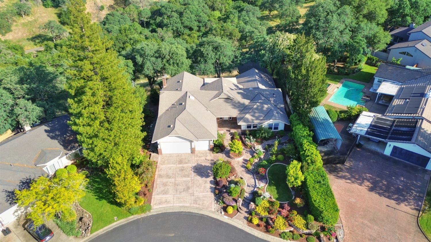 106 River Ridge Court