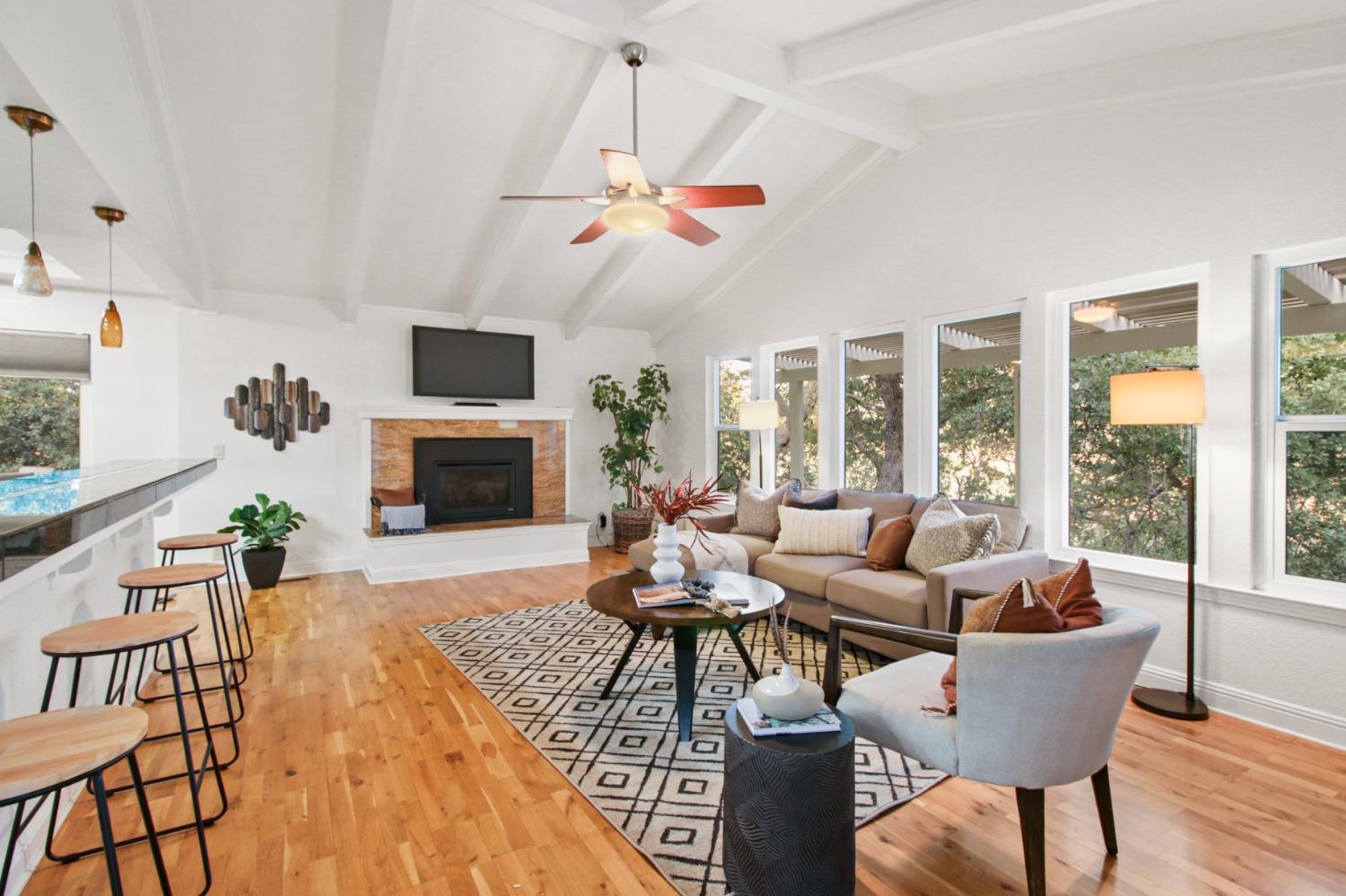 106 River Ridge Court