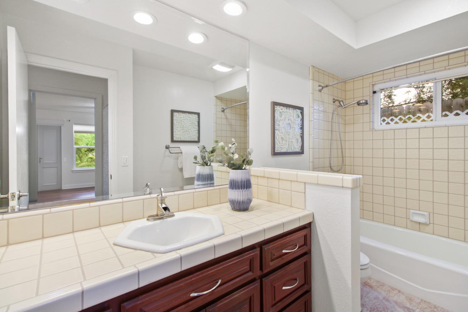 106 River Ridge Court