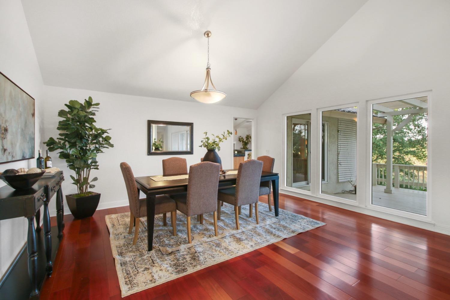 106 River Ridge Court