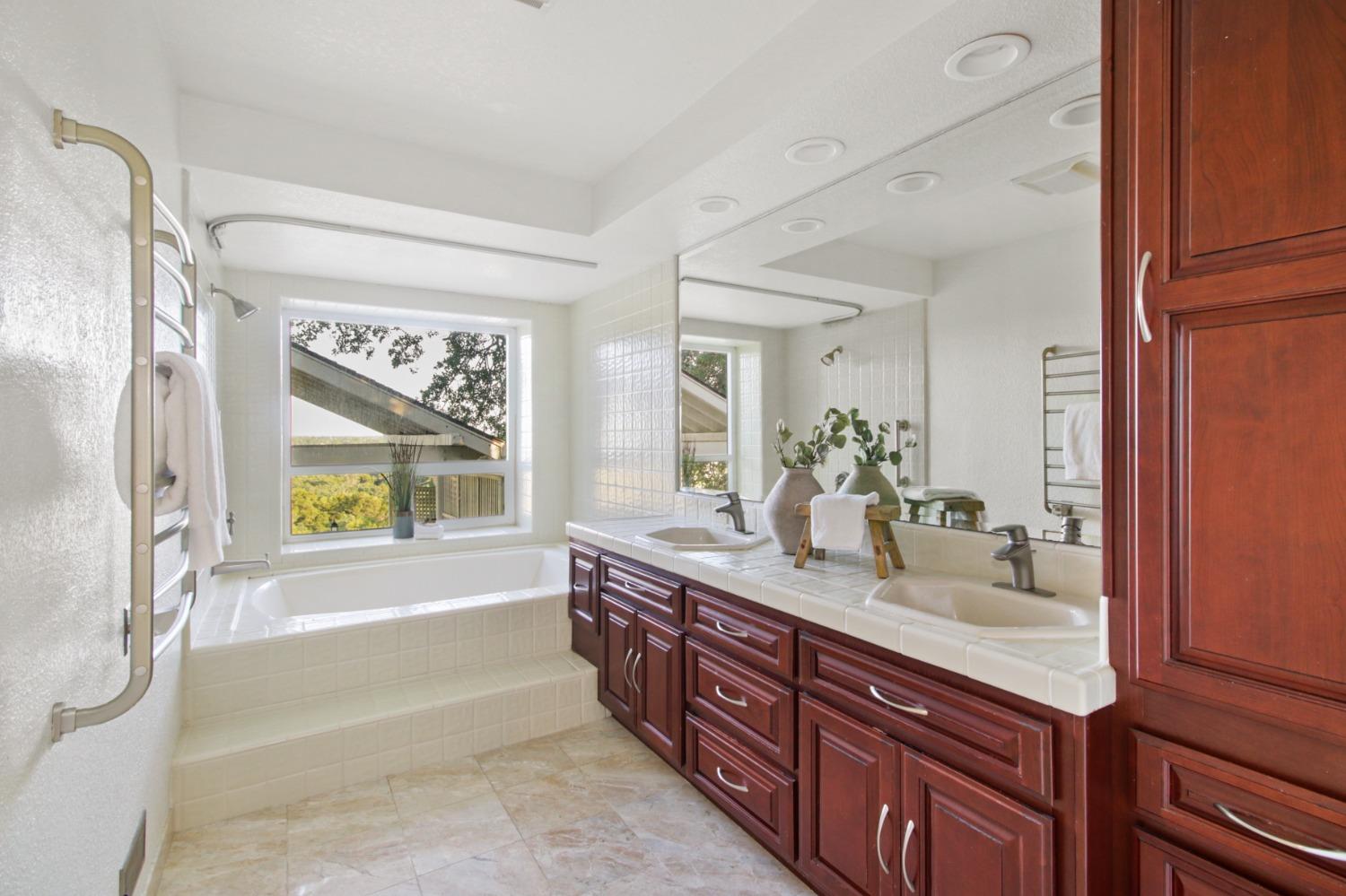 106 River Ridge Court