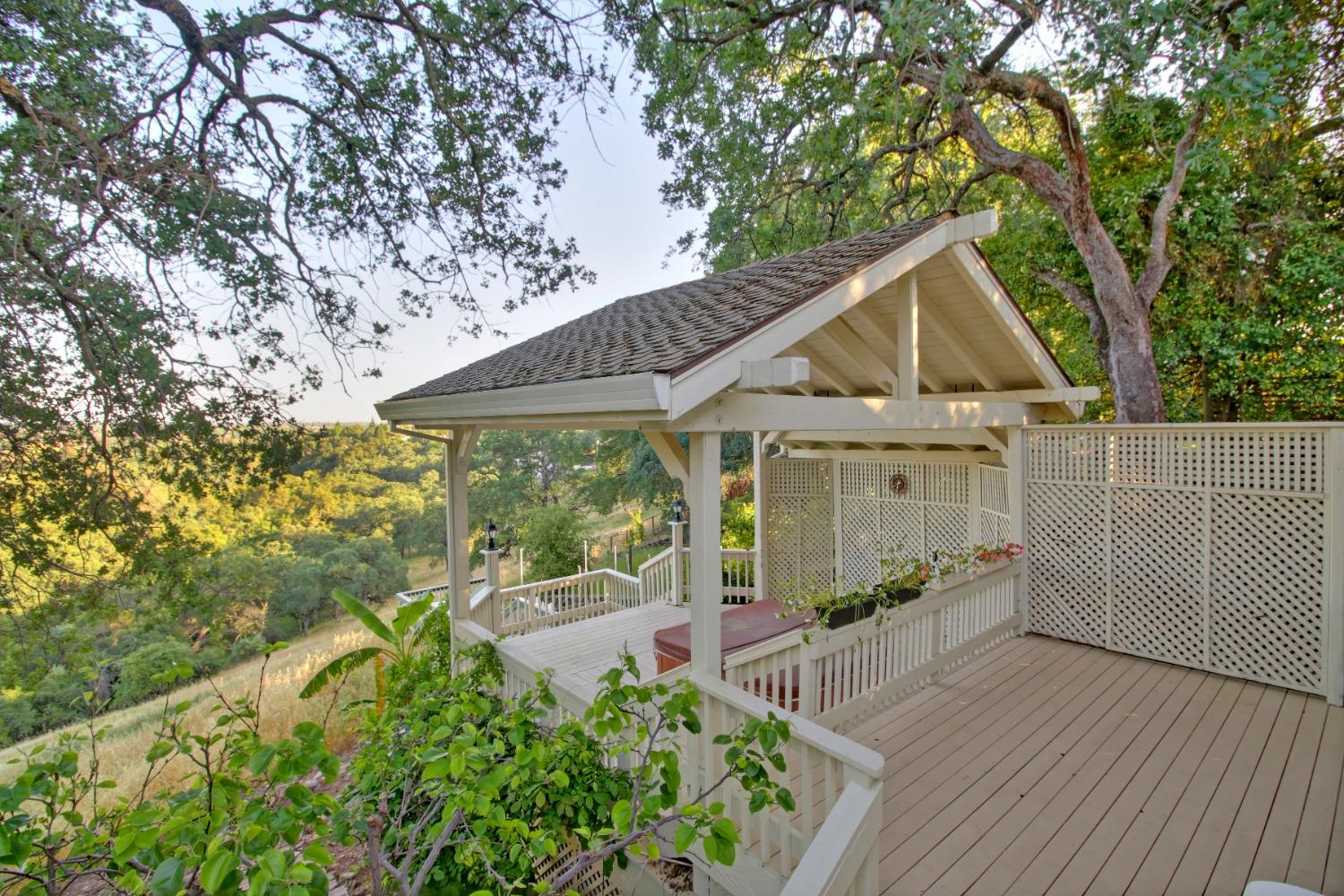 106 River Ridge Court