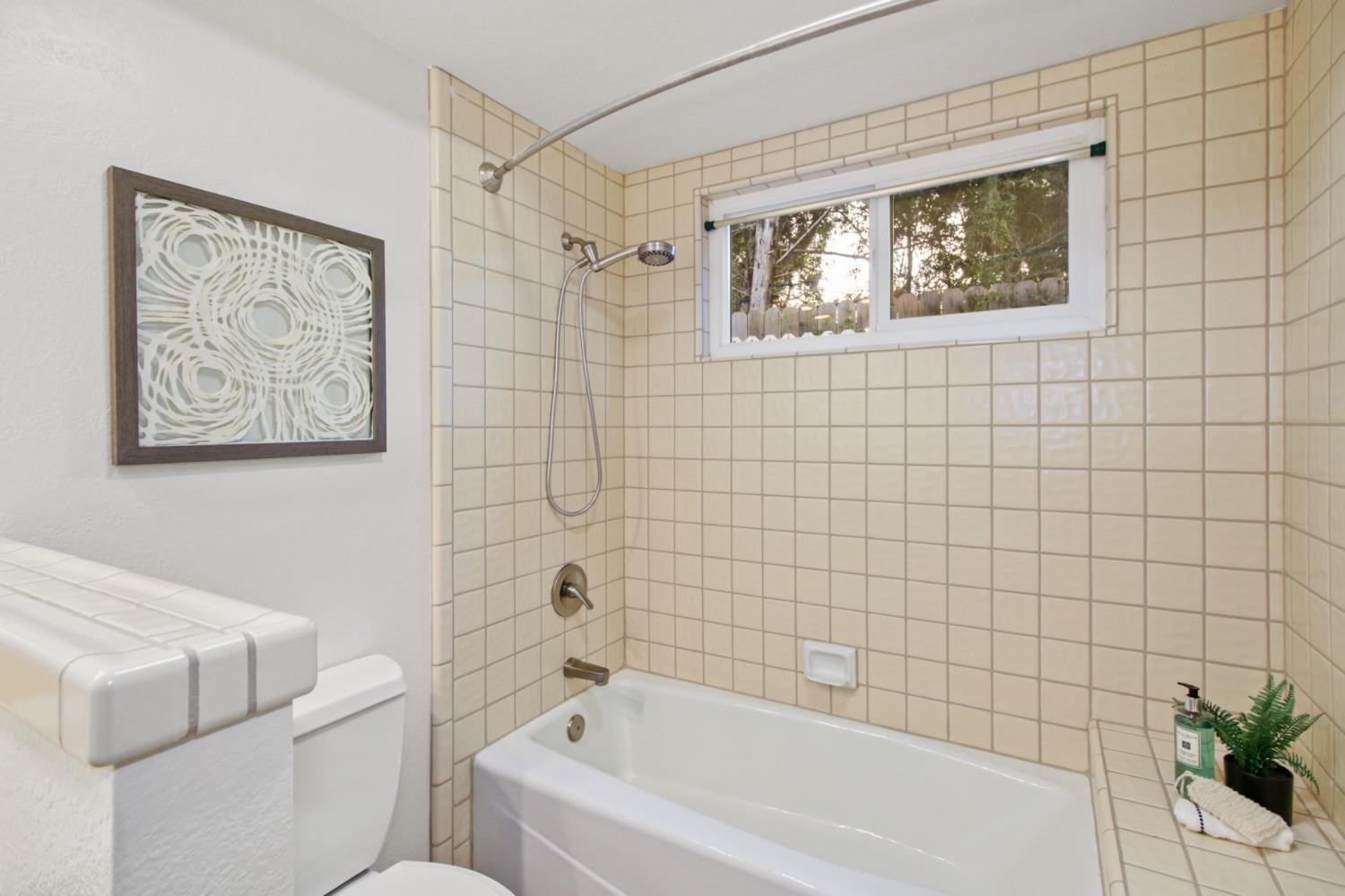 106 River Ridge Court
