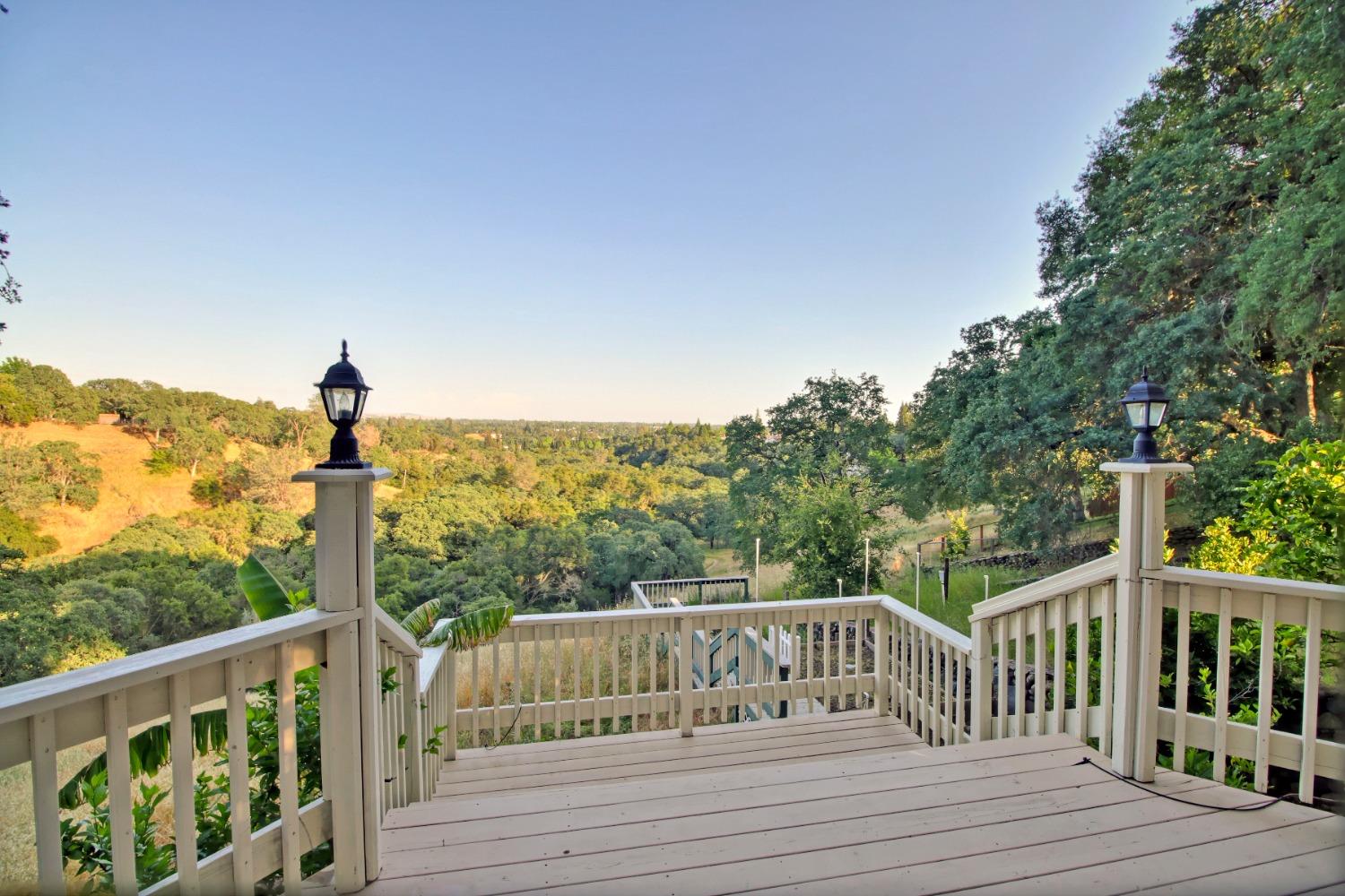 106 River Ridge Court