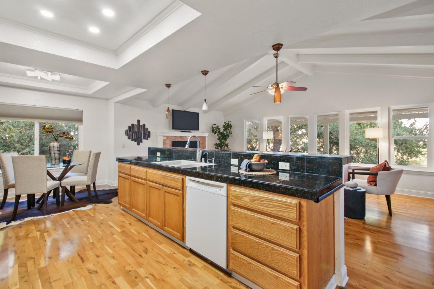 106 River Ridge Court