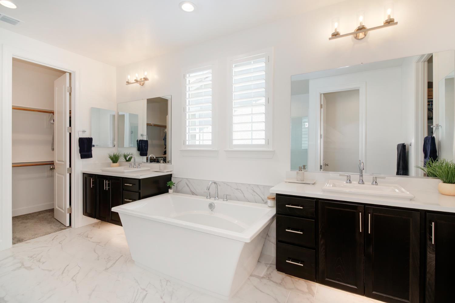 12818 Mission Peak Way