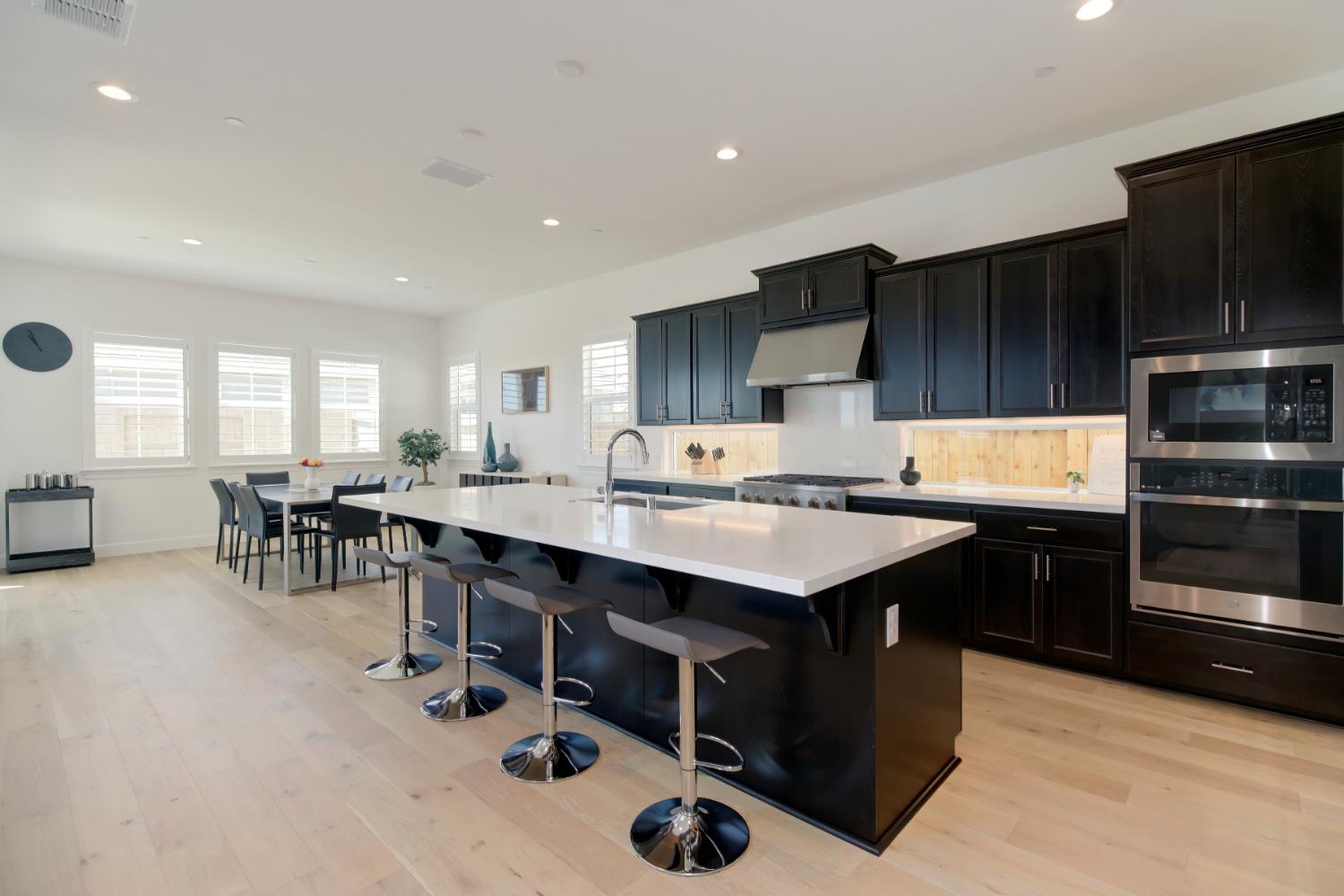 12818 Mission Peak Way