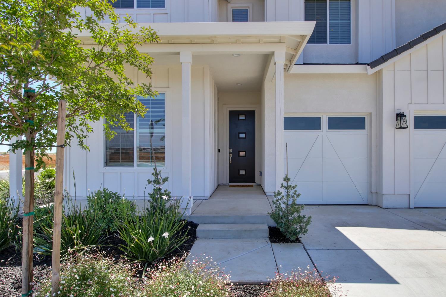 12818 Mission Peak Way