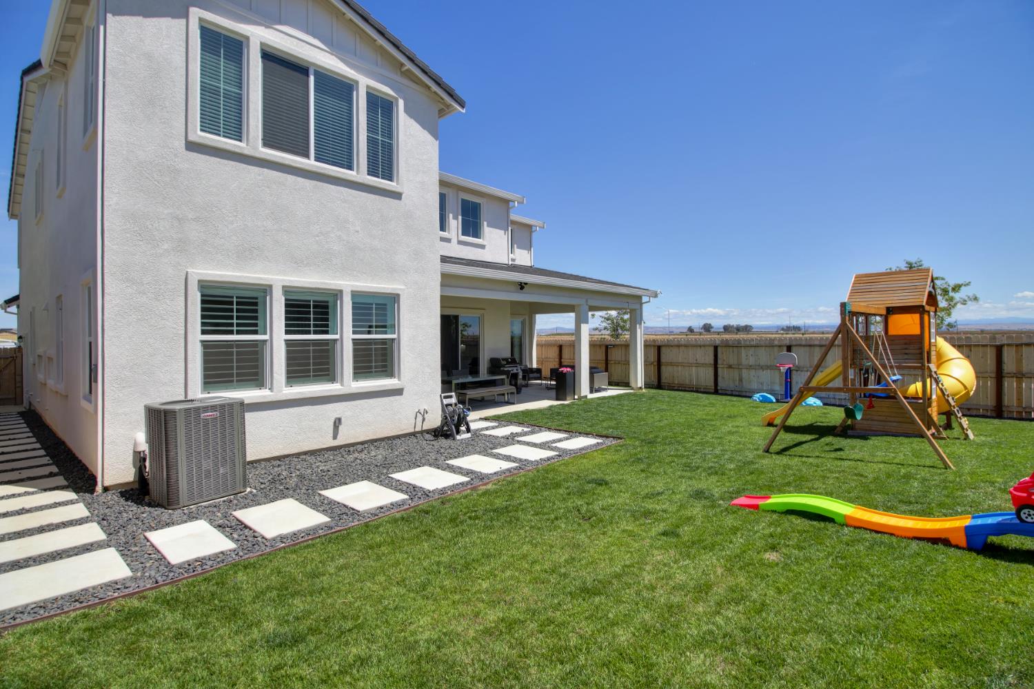 12818 Mission Peak Way