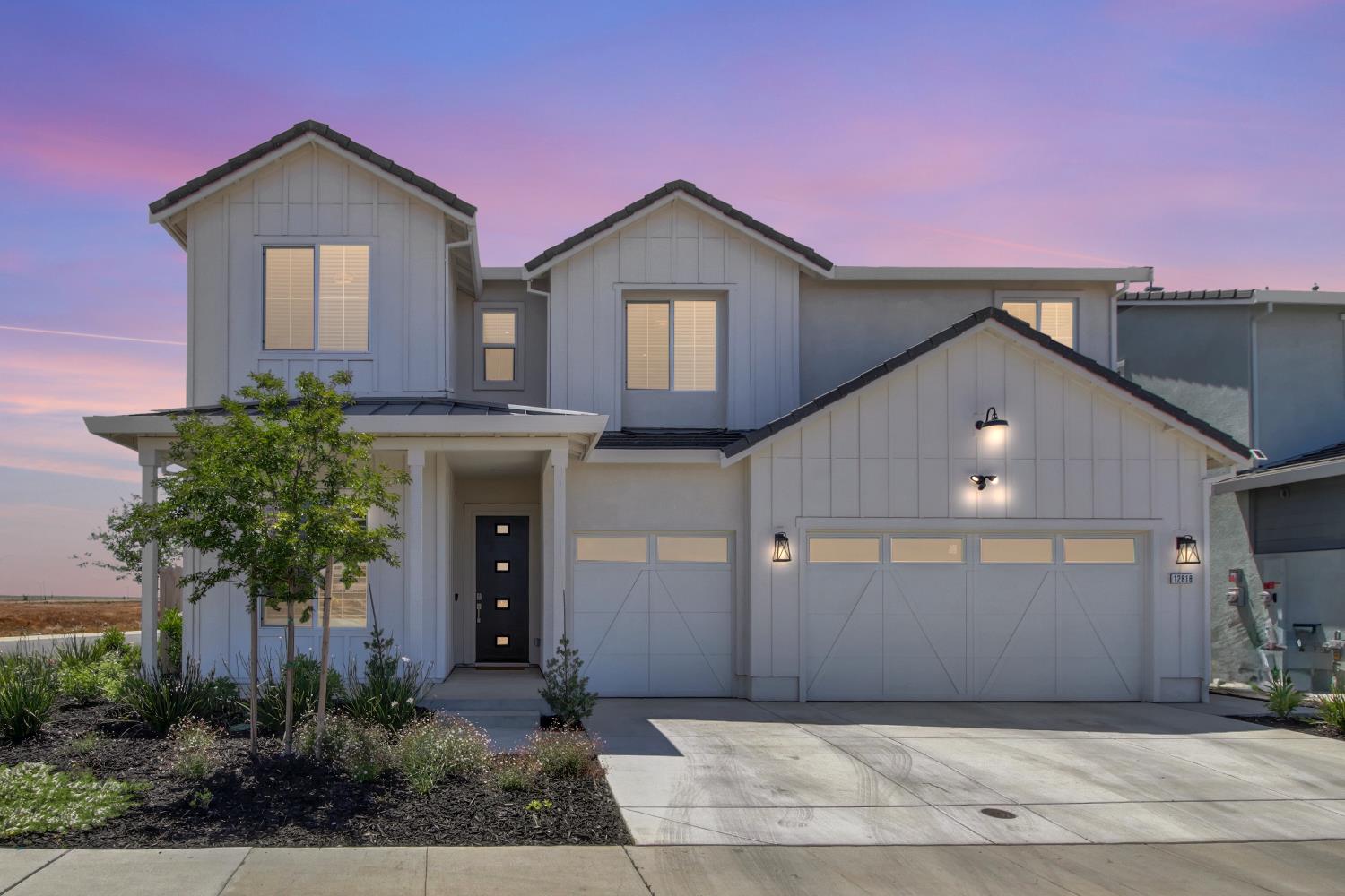 12818 Mission Peak Way